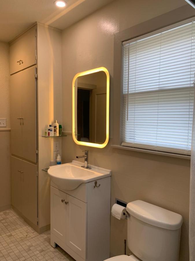 125-#4 Downtown Cozy Upstairs One Bedroom Apt San Antonio Dış mekan fotoğraf